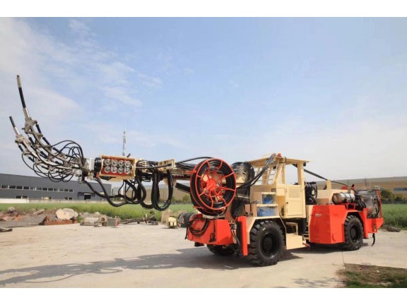 Mobile Explosive Mixer For Underground Mining
